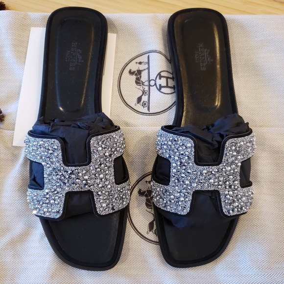 Hermes Oran Sandal with Crystals size 40eu/ 10US Limited Edition Black Leather - Picture 3 of 17